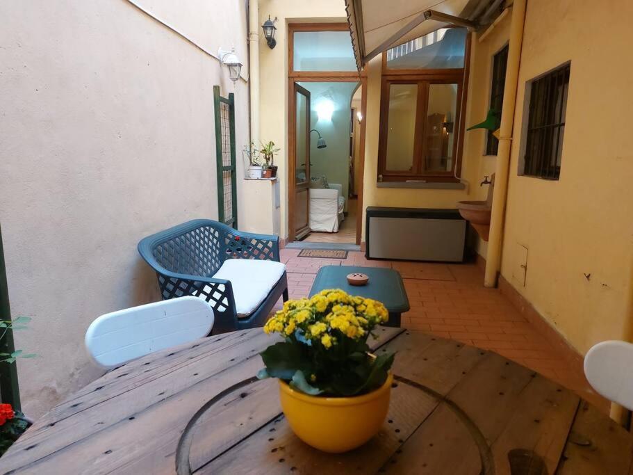 Laura Apartment In The Heart Of Florenţa Exterior foto