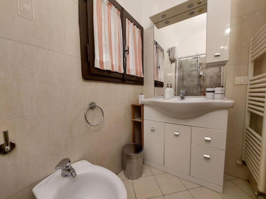 Laura Apartment In The Heart Of Florenţa Exterior foto